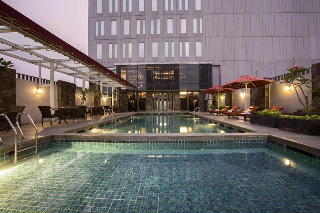 Hotel Grandhika Iskandarsyah Jakarta Exterior photo
