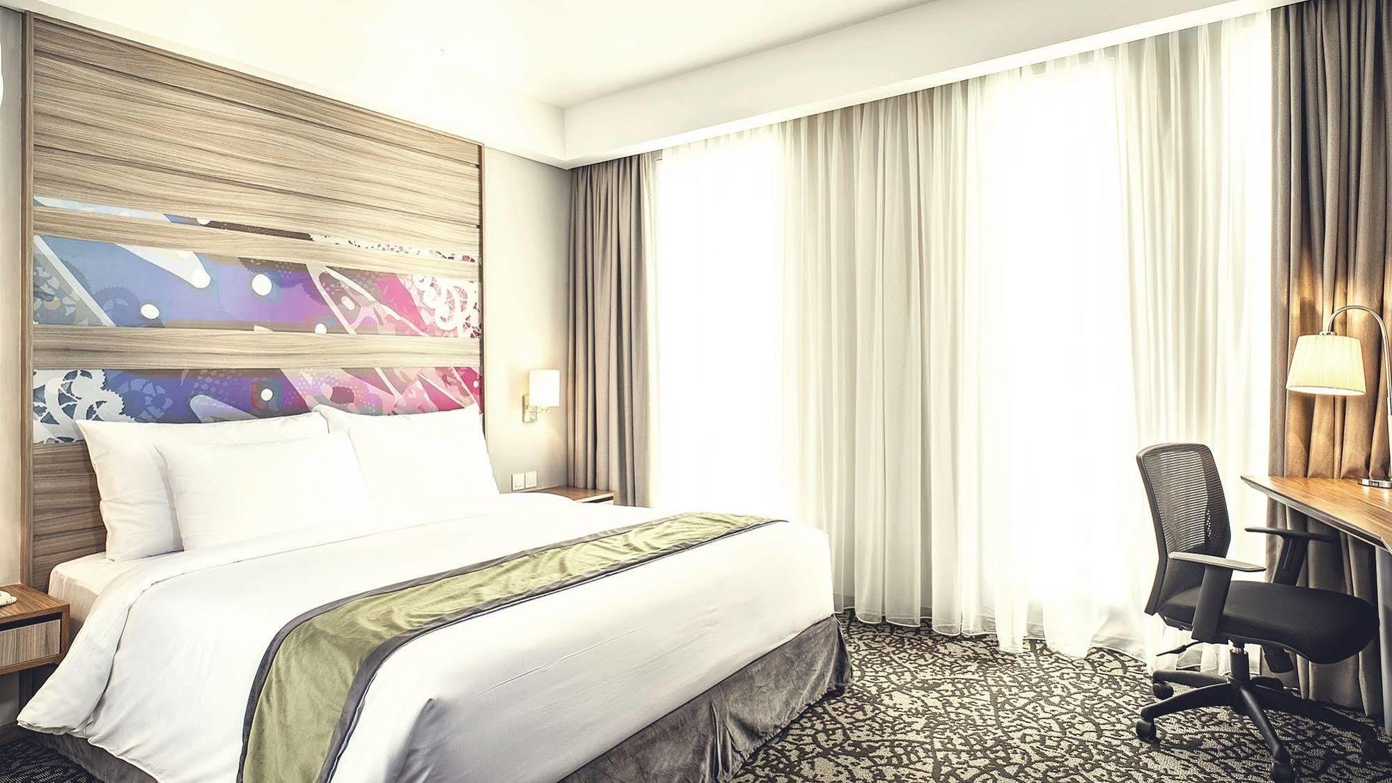 Hotel Grandhika Iskandarsyah Jakarta Exterior photo